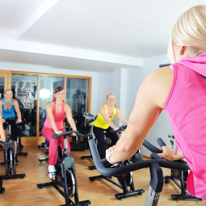 Como montar um centro de reabilitação esportiva para corredores em Curitiba e se diferenciar no mercado